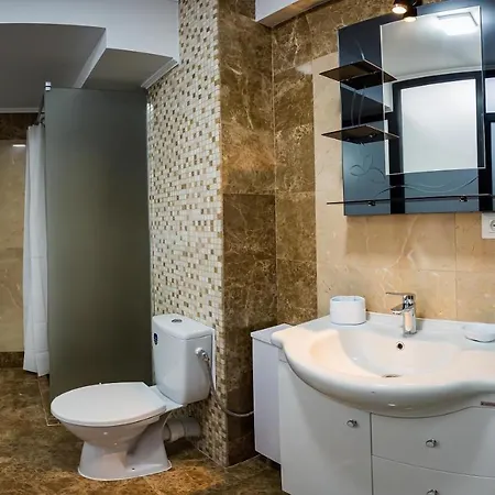 Πανσιόν Casa Delia 3*